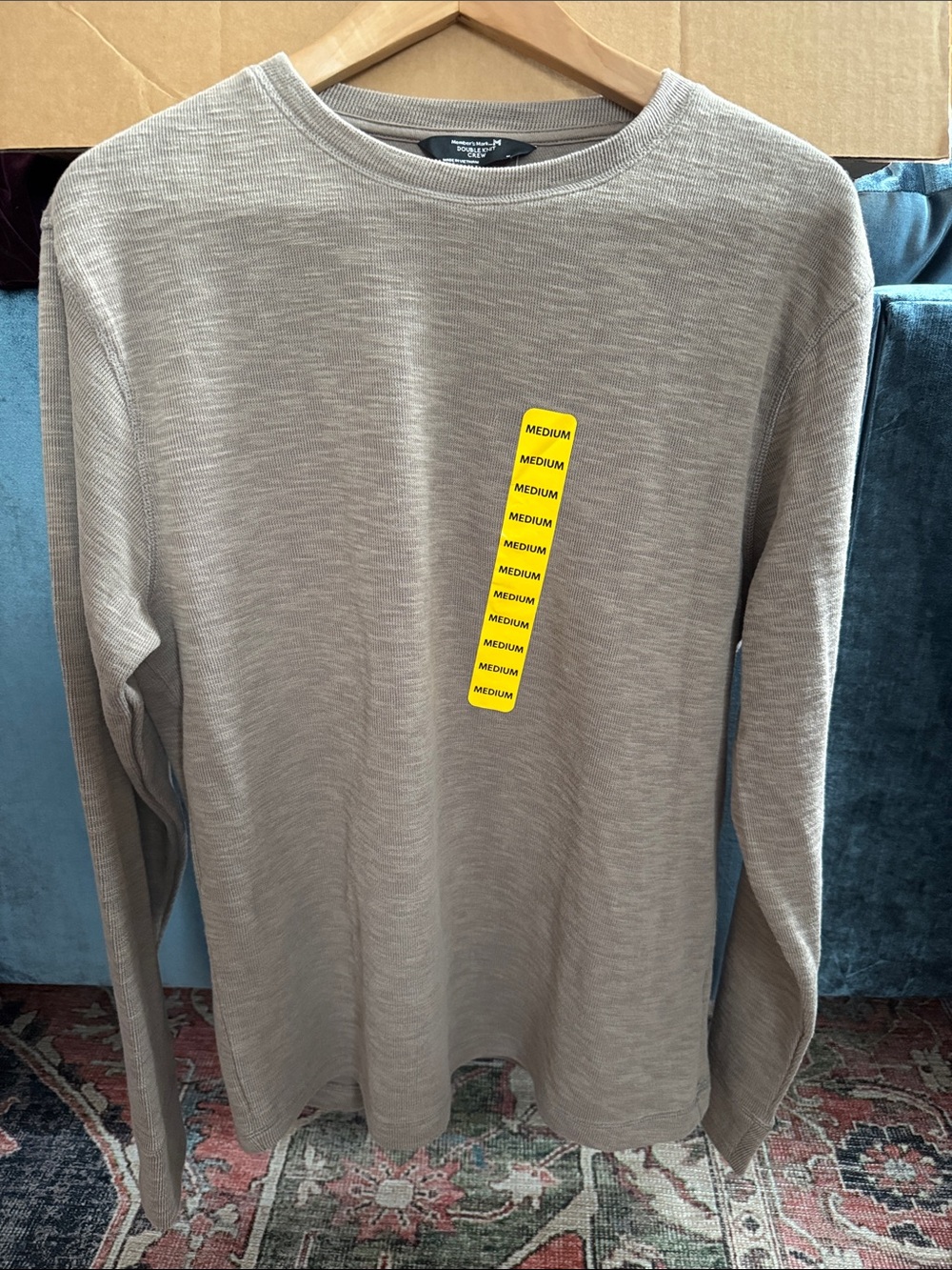 Men’s M tan crew neck NWT